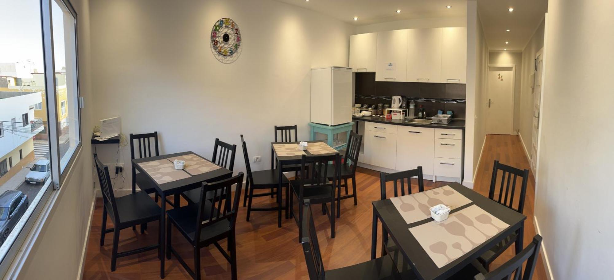 B&B Paraiso Tenerife Super Economy Rooms Airport Los Abrigos Buitenkant foto