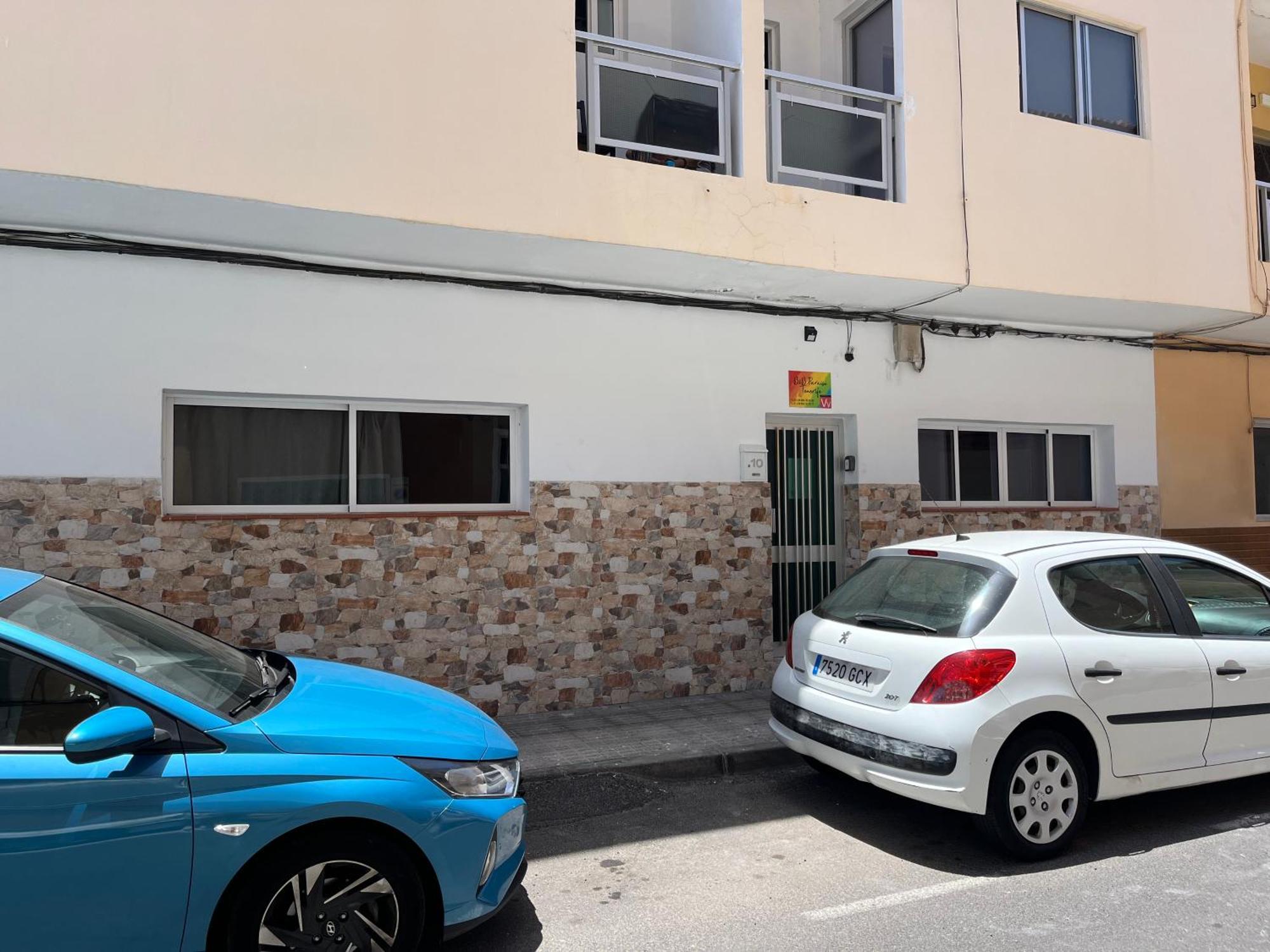 B&B Paraiso Tenerife Super Economy Rooms Airport Los Abrigos Buitenkant foto